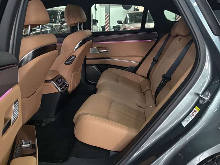 Фото 6 - BYD Han L