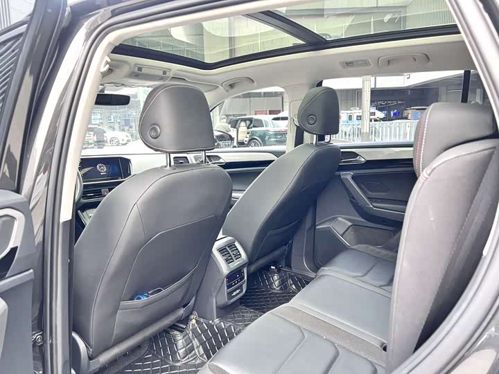 Фото 8 - Volkswagen Tayron