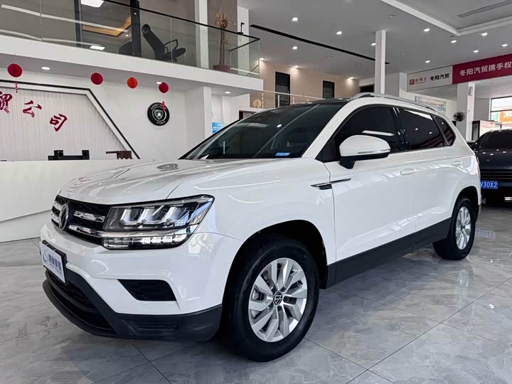 Фото 1 - Volkswagen Tharu