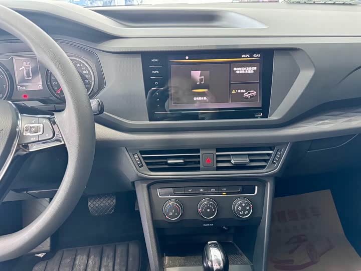 Фото 10 - Volkswagen Tharu