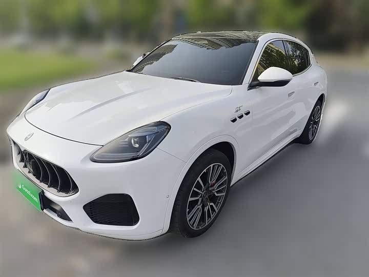 Фото 1 - Maserati Grecale