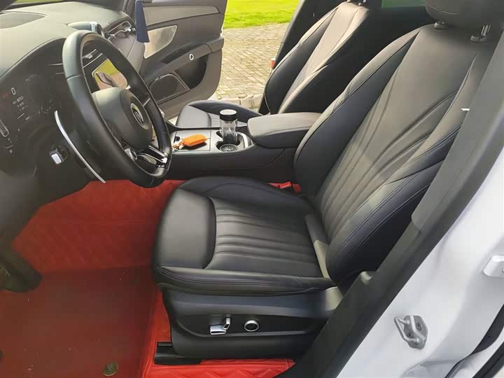 Фото 8 - Maserati Grecale