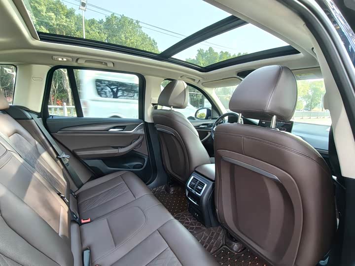 Фото 10 - BMW X3