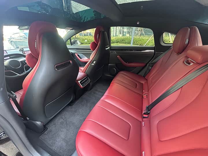 Фото 14 - Luxeed S7