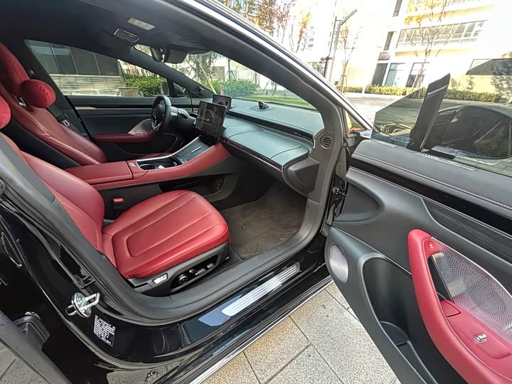 Фото 17 - Luxeed S7