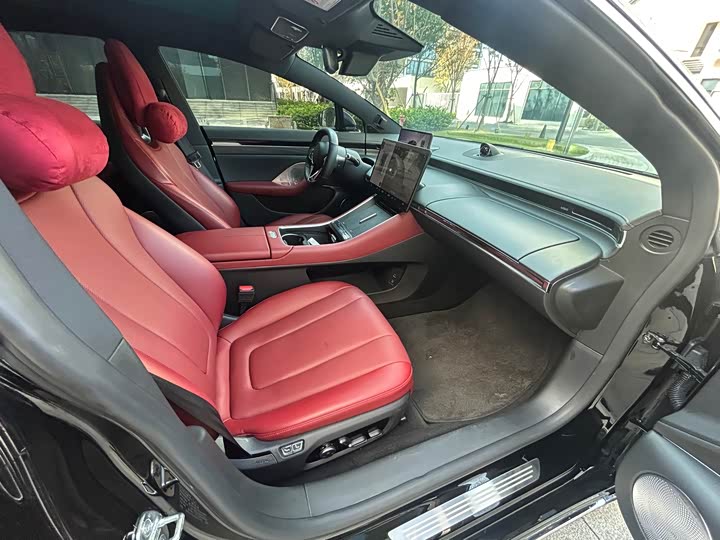 Фото 18 - Luxeed S7