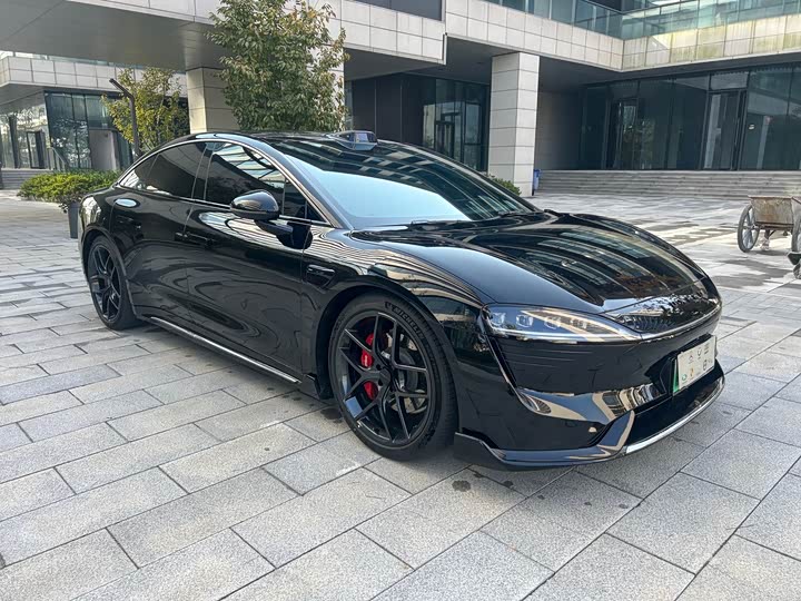 Фото 2 - Luxeed S7