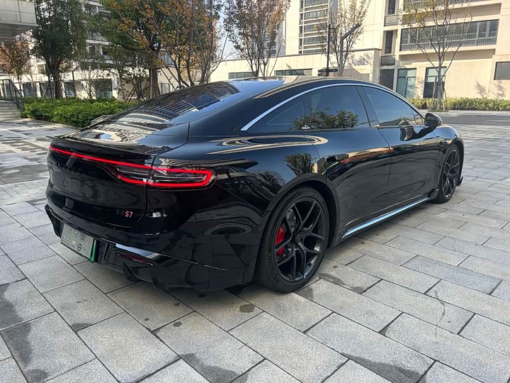 Фото 5 - Luxeed S7