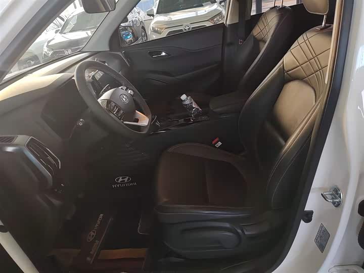 Фото 15 - Hyundai ix35 (Mufasa)