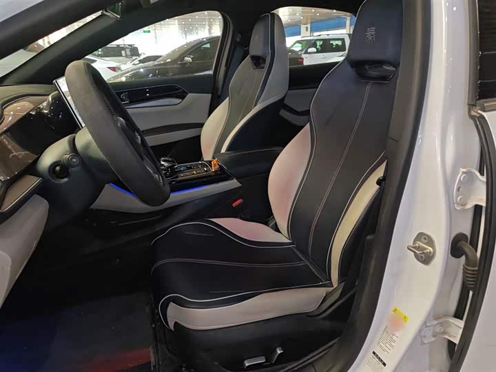 Фото 15 - BYD Qin Plus