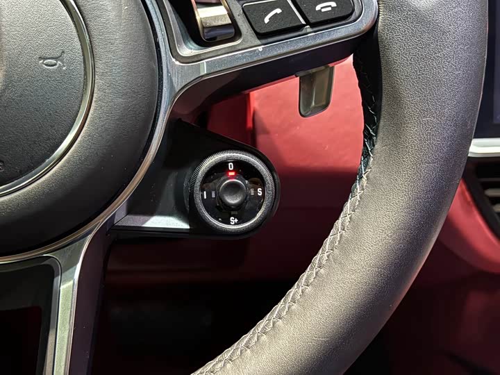 Фото 13 - Porsche Cayenne