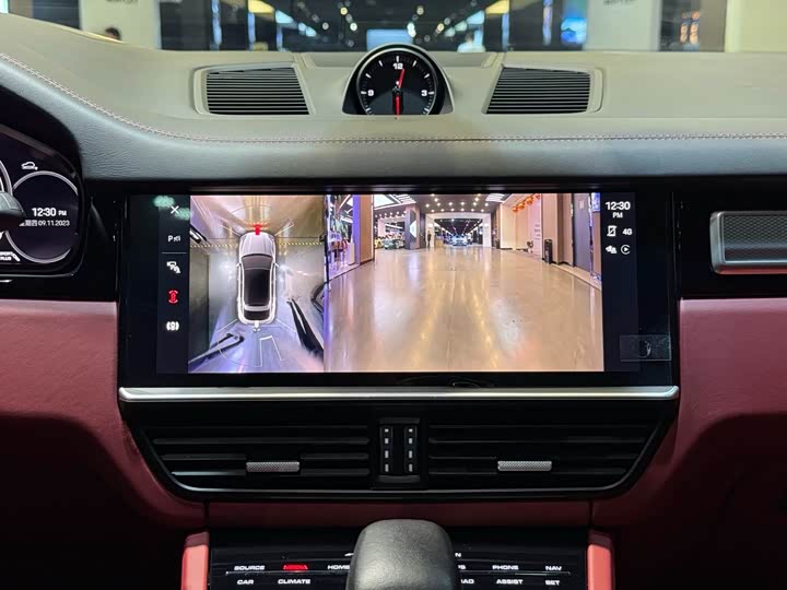 Фото 14 - Porsche Cayenne