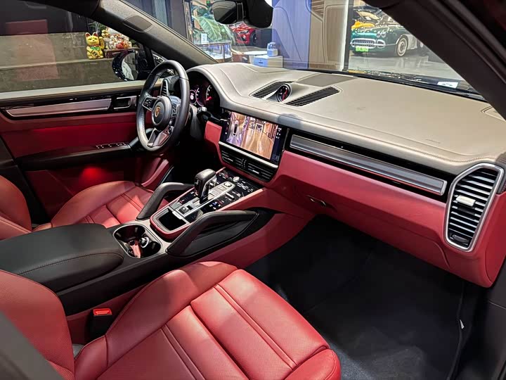 Фото 20 - Porsche Cayenne