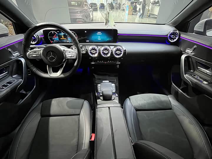 Фото 13 - Mercedes-Benz A-Class