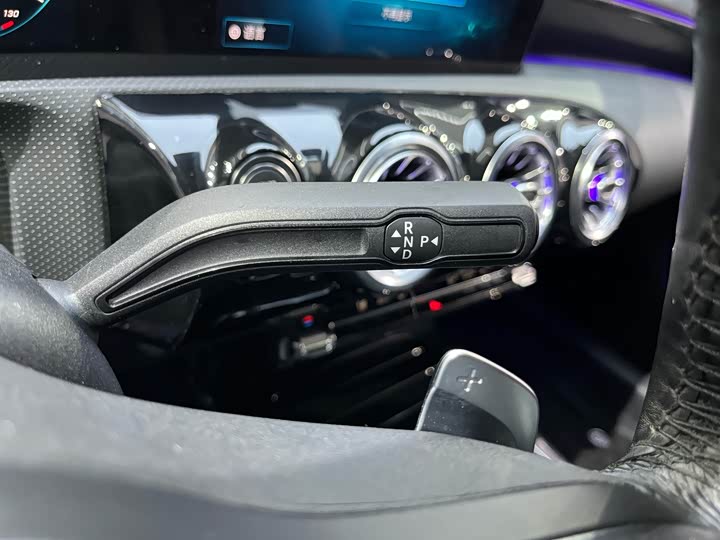 Фото 15 - Mercedes-Benz A-Class