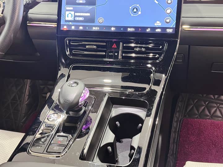 Фото 12 - GAC Trumpchi M8