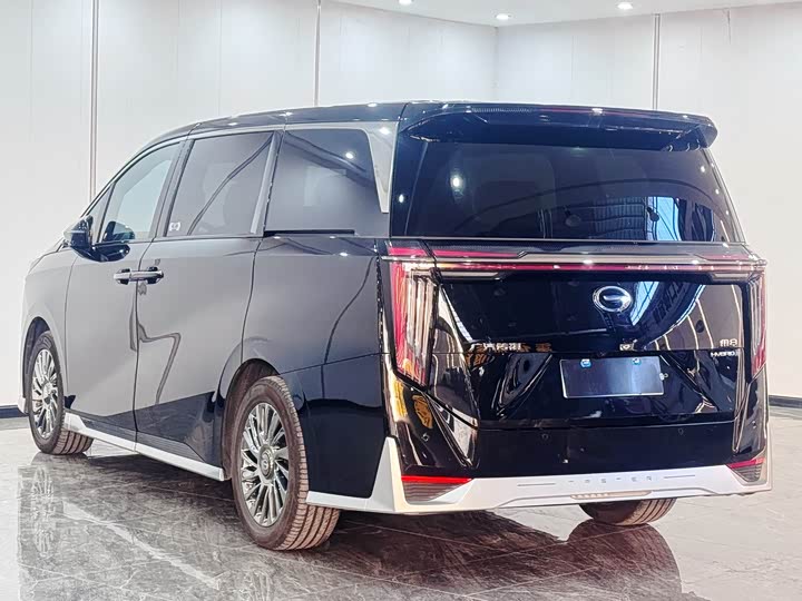 Фото 5 - GAC Trumpchi M8