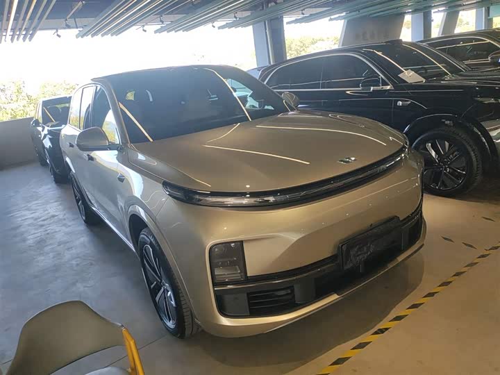 Фото 4 - LiXiang L8