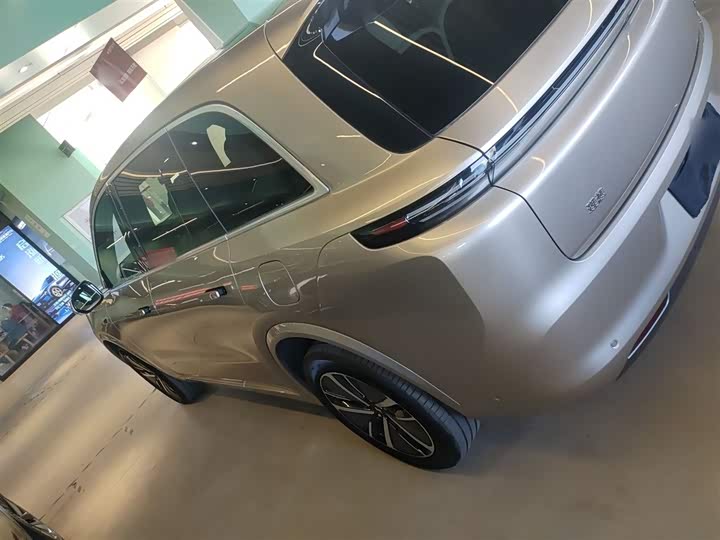 Фото 5 - LiXiang L8