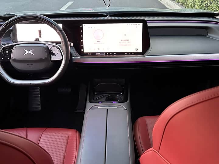 Фото 17 - XPeng P7