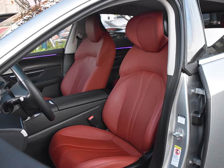 Фото 9 - XPeng P7