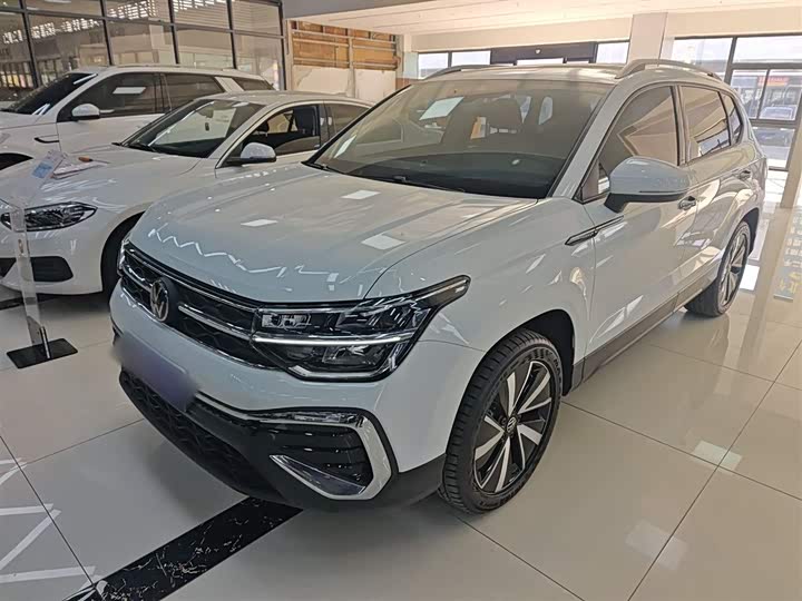 Фото 2 - Volkswagen Tharu