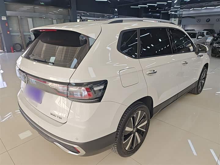 Фото 7 - Volkswagen Tharu