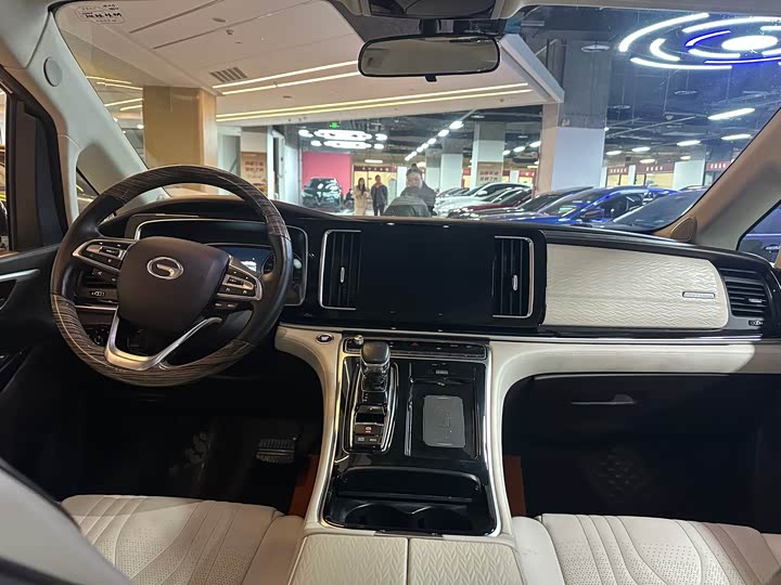 Фото 9 - GAC Trumpchi M8