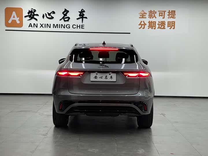 Фото 4 - Jaguar F-Pace