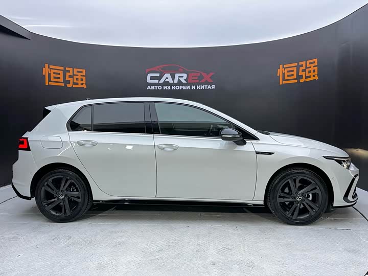 Фото 4 - Volkswagen Golf