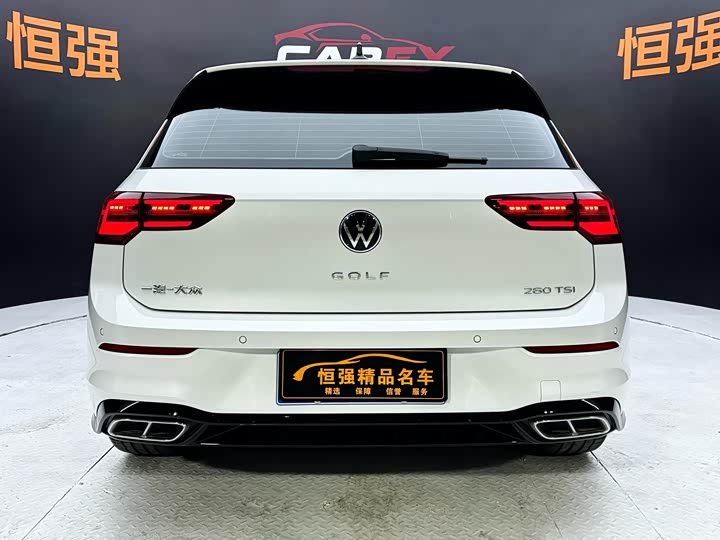 Фото 5 - Volkswagen Golf