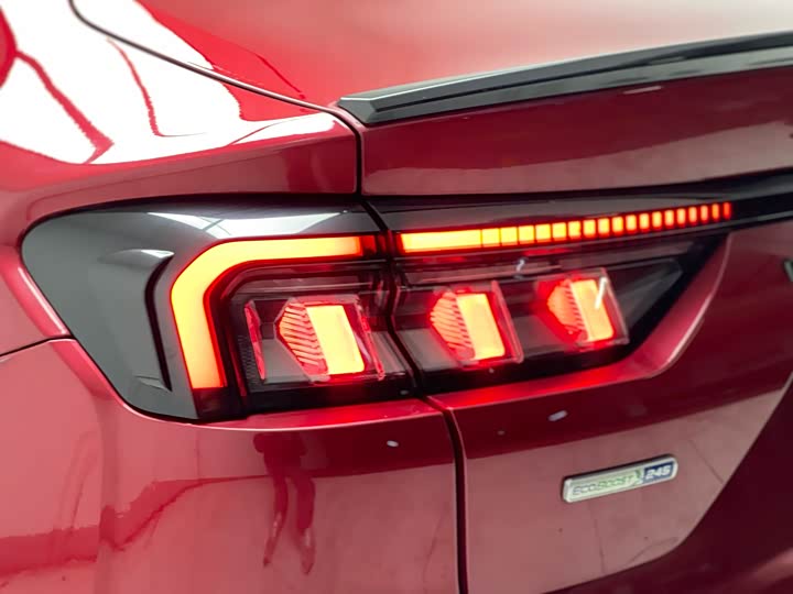 Фото 16 - Ford Mondeo