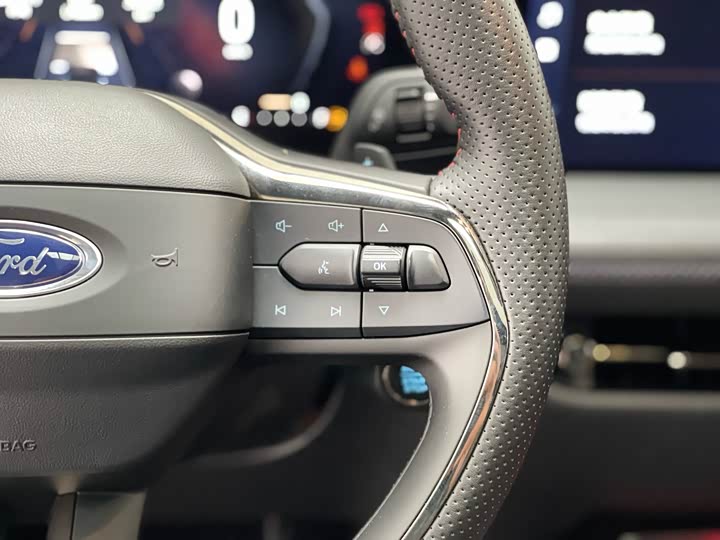 Фото 30 - Ford Mondeo