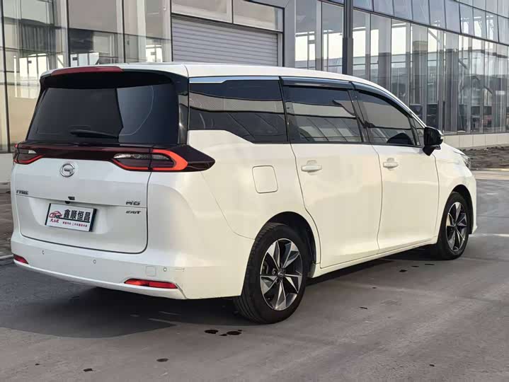 Фото 7 - GAC Trumpchi M6