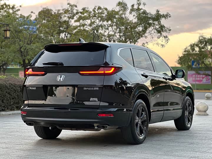 Фото 9 - Honda Breeze