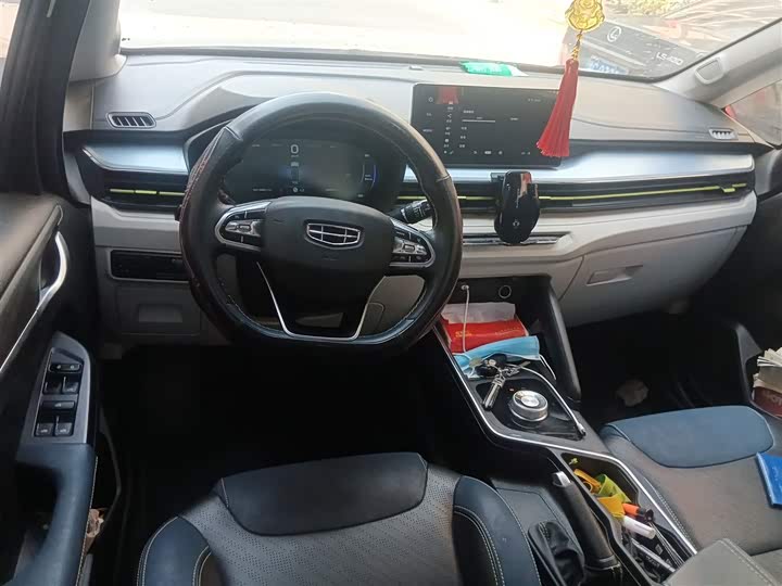 Фото 3 - Geely Geometry EX3