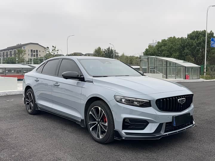 Фото 3 - Geely Preface