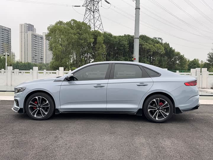 Фото 4 - Geely Preface