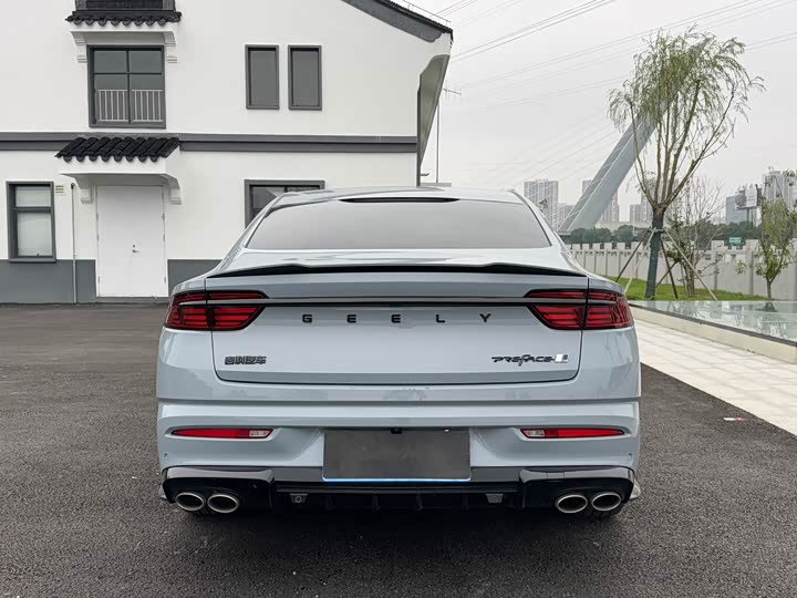 Фото 6 - Geely Preface