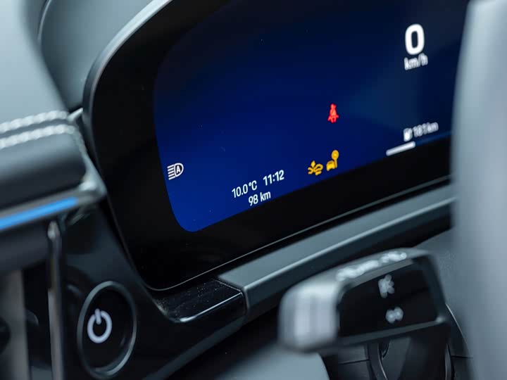 Фото 27 - Porsche Macan EV