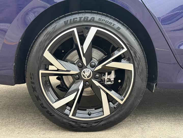 Фото 11 - Skoda Octavia Pro