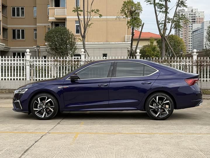 Фото 4 - Skoda Octavia Pro