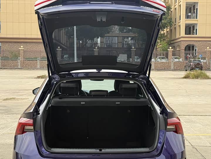 Фото 9 - Skoda Octavia Pro