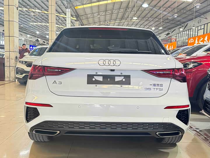 Фото 2 - Audi A3