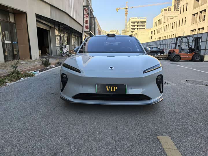 Фото 2 - Nio ET5