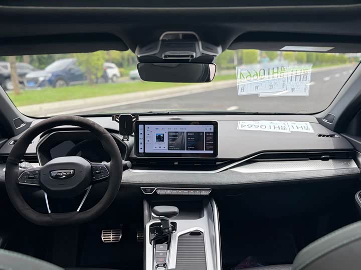 Фото 10 - Geely Preface