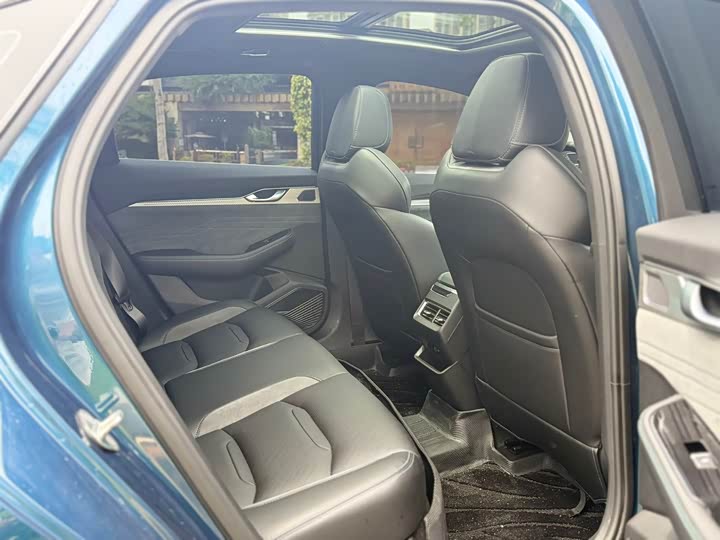 Фото 12 - Geely Preface