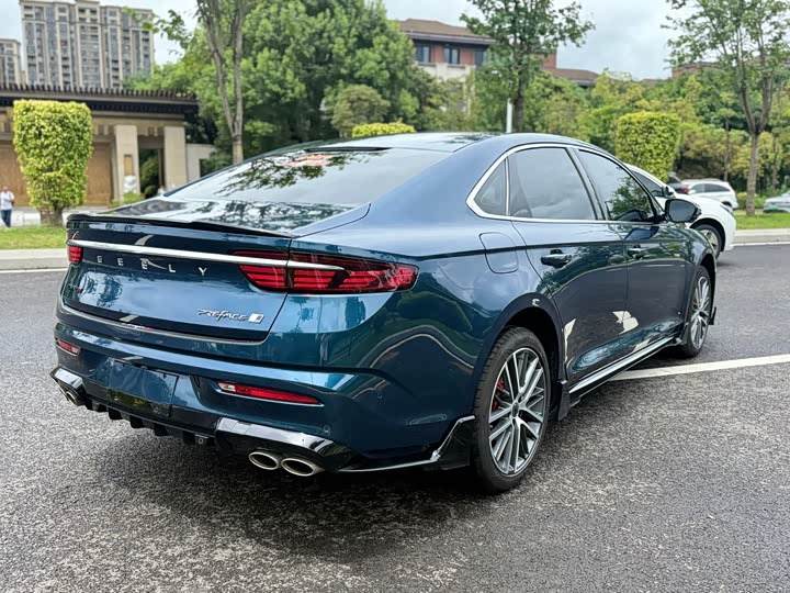 Фото 7 - Geely Preface