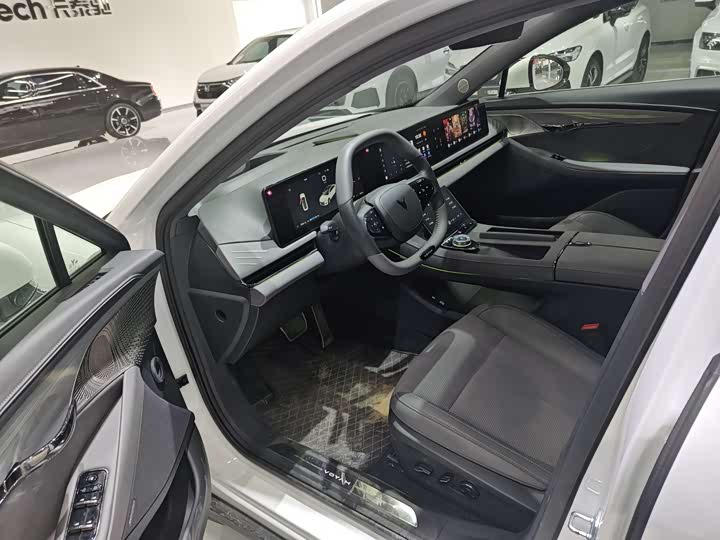 Фото 8 - Voyah Passion