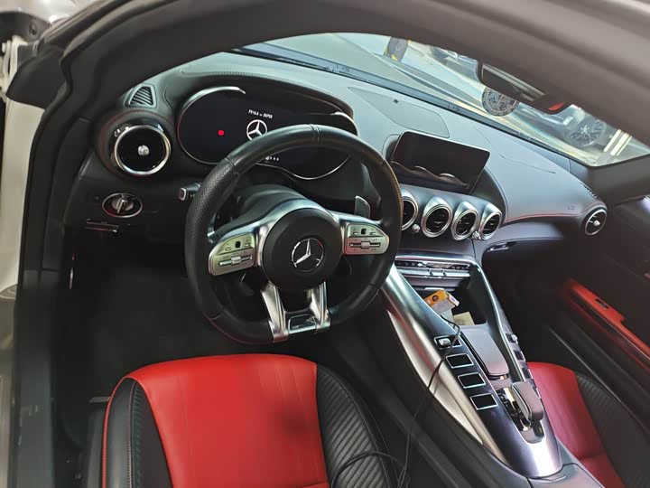 Фото 3 - Mercedes-Benz AMG GT